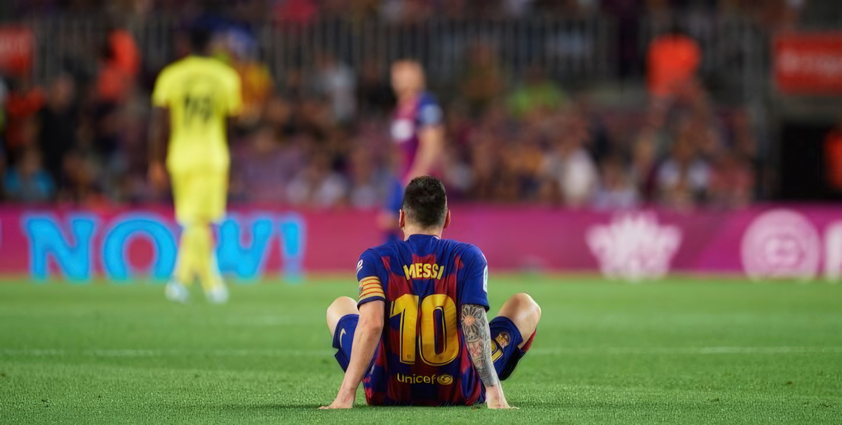 Messi goes off injured after first start of season