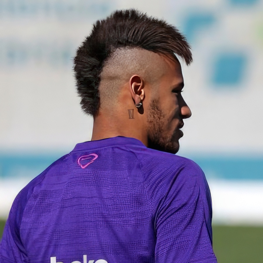 Six worst footballer's haircuts after Neymar shows off dreadful new  'Batman' look - Daily Star