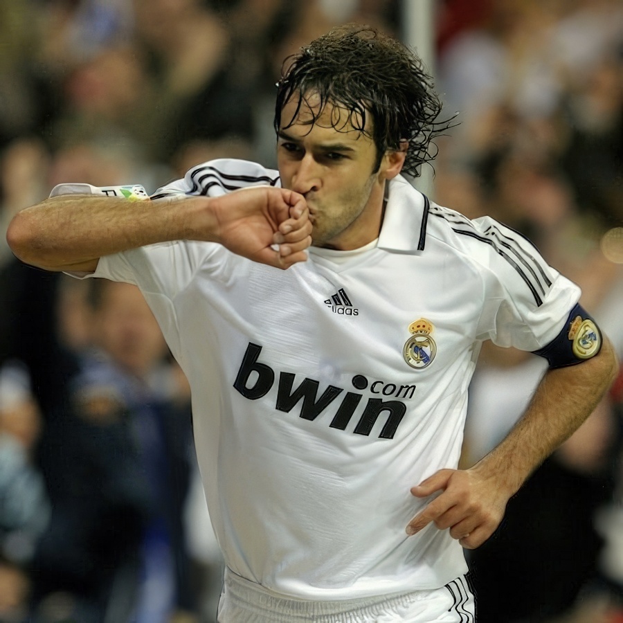 Raul Real Madrid's top 10 best strikers of all-time